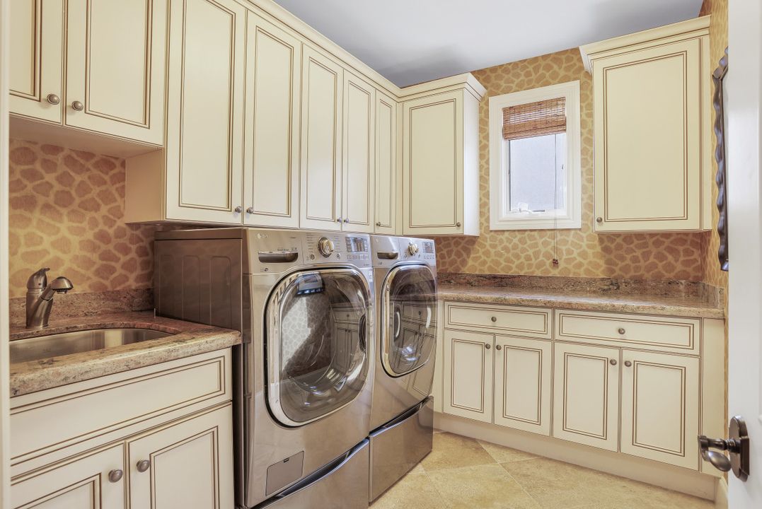 4907 Pelican Blvd, Cape Coral, FL 33914