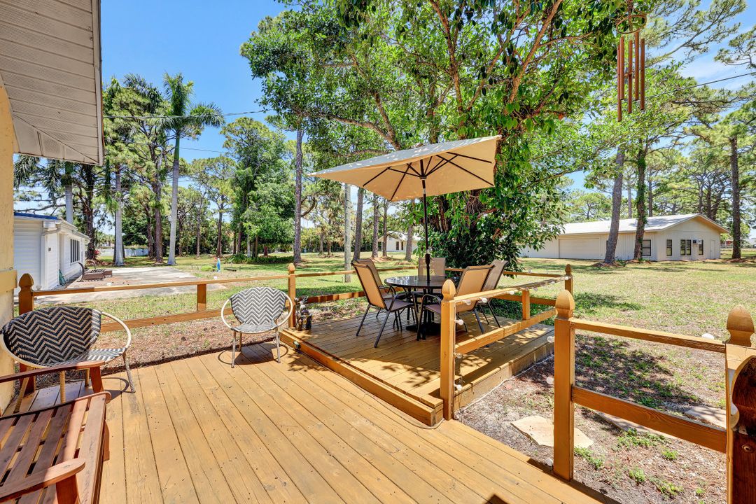 7160 Vassar Dr, Fort Myers, FL 33908