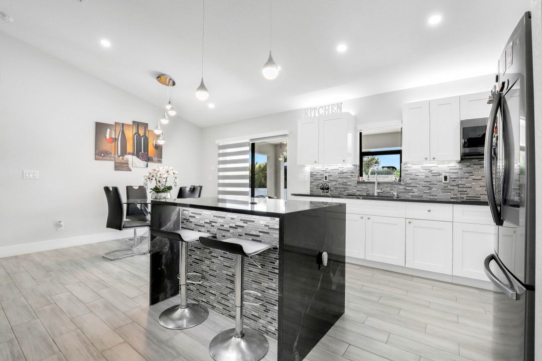 4020 NW 41st Pl, Cape Coral, FL 33993