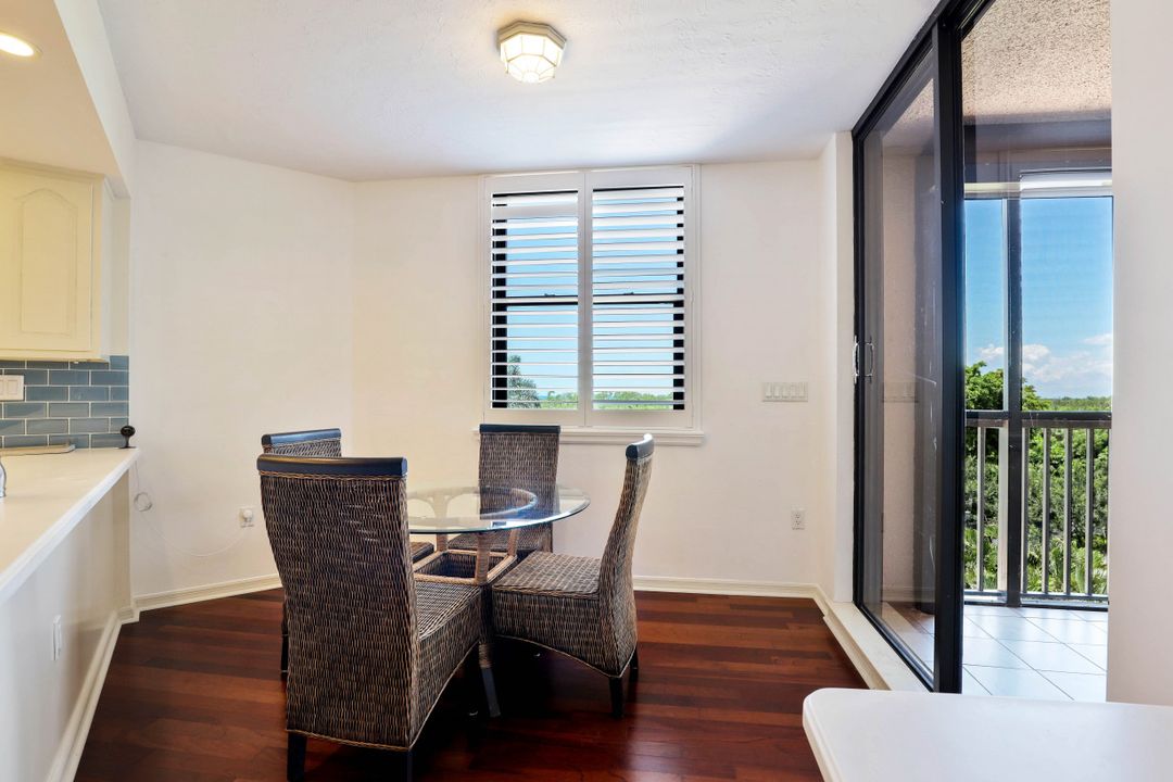 6075 Pelican Bay Blvd #406, Naples, FL 34108