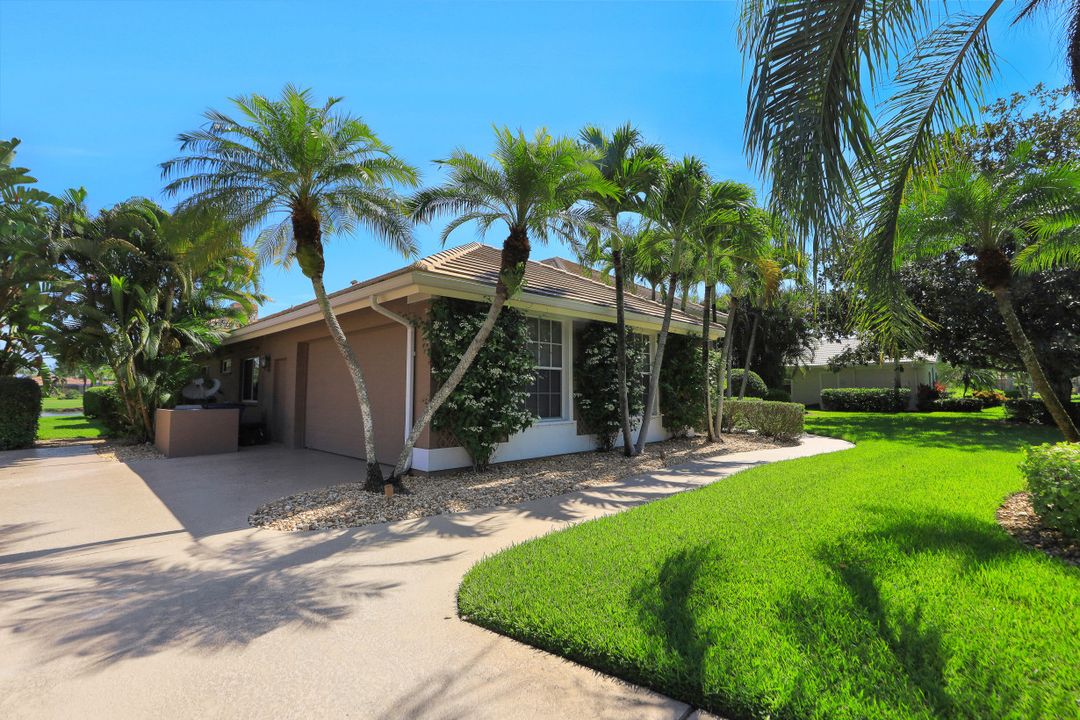 20419 Wildcat Run Dr, Estero, FL 33928