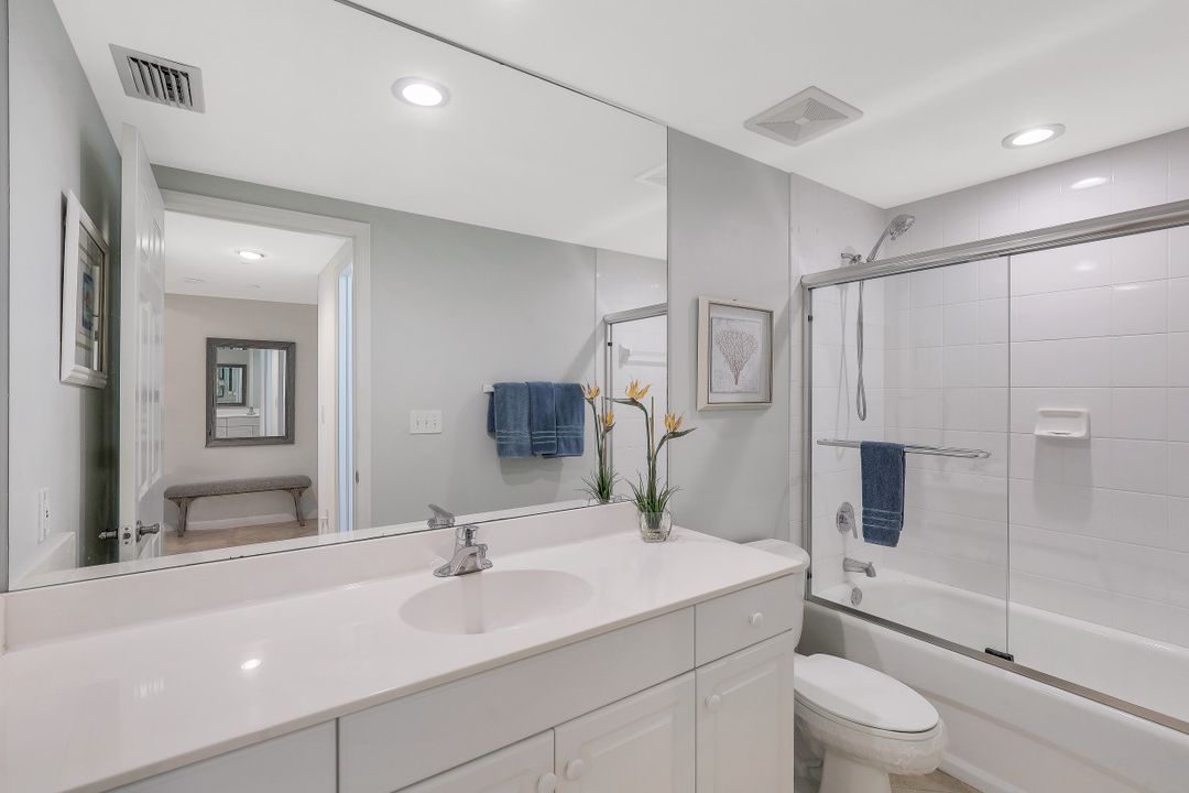 300 Dunes Blvd #Unit 305, Naples, FL 34110