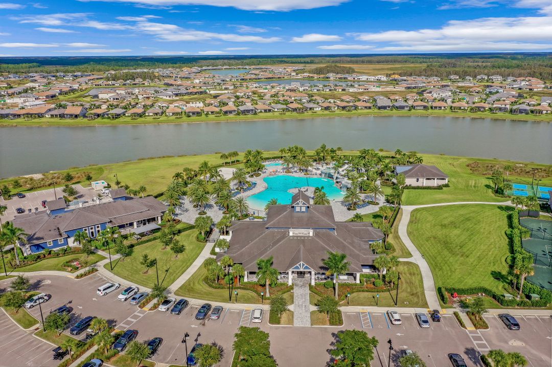 17441 Elkgrove Ln, Estero, FL 33928