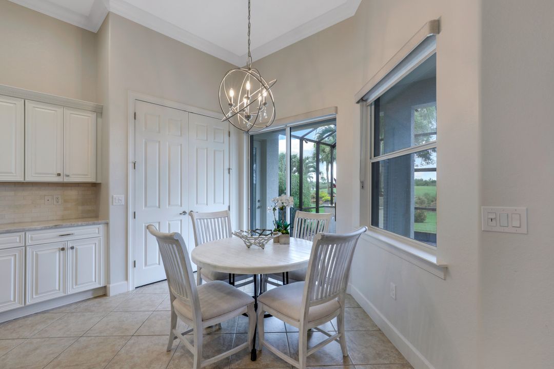 9765 Nickel Ridge Cir, Naples, FL 34120