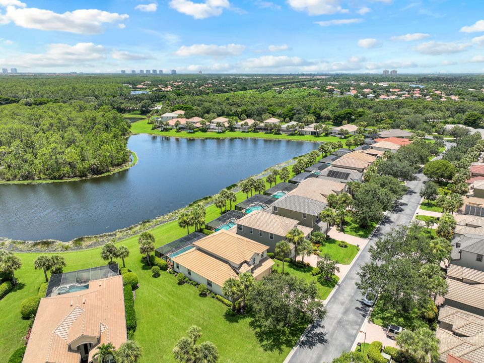 21990 Longleaf Trail Dr, Bonita Springs, FL 34135