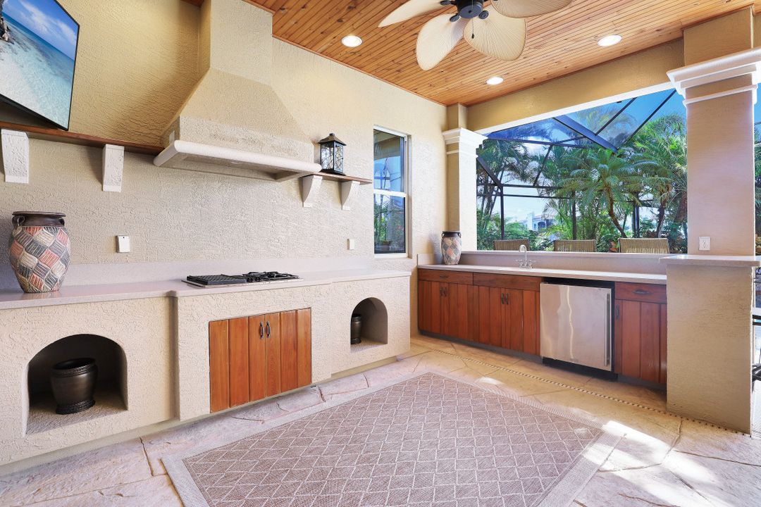 2604 Cape Coral Pkwy W, Cape Coral, FL 33914