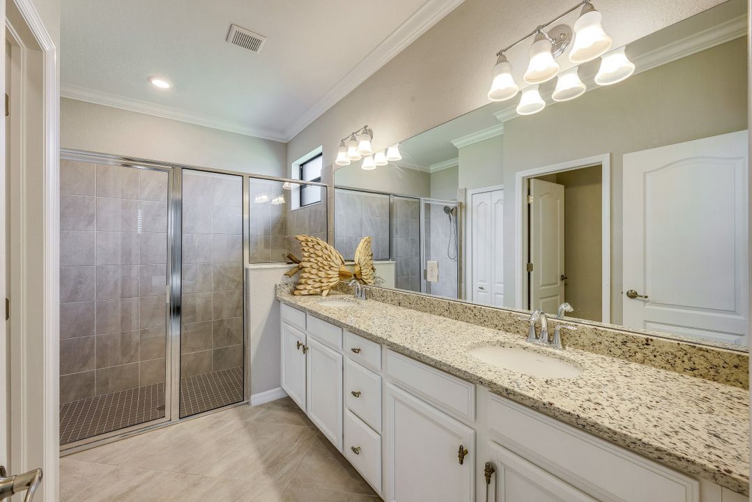 19835 Beechcrest Pl, Estero, FL 33928