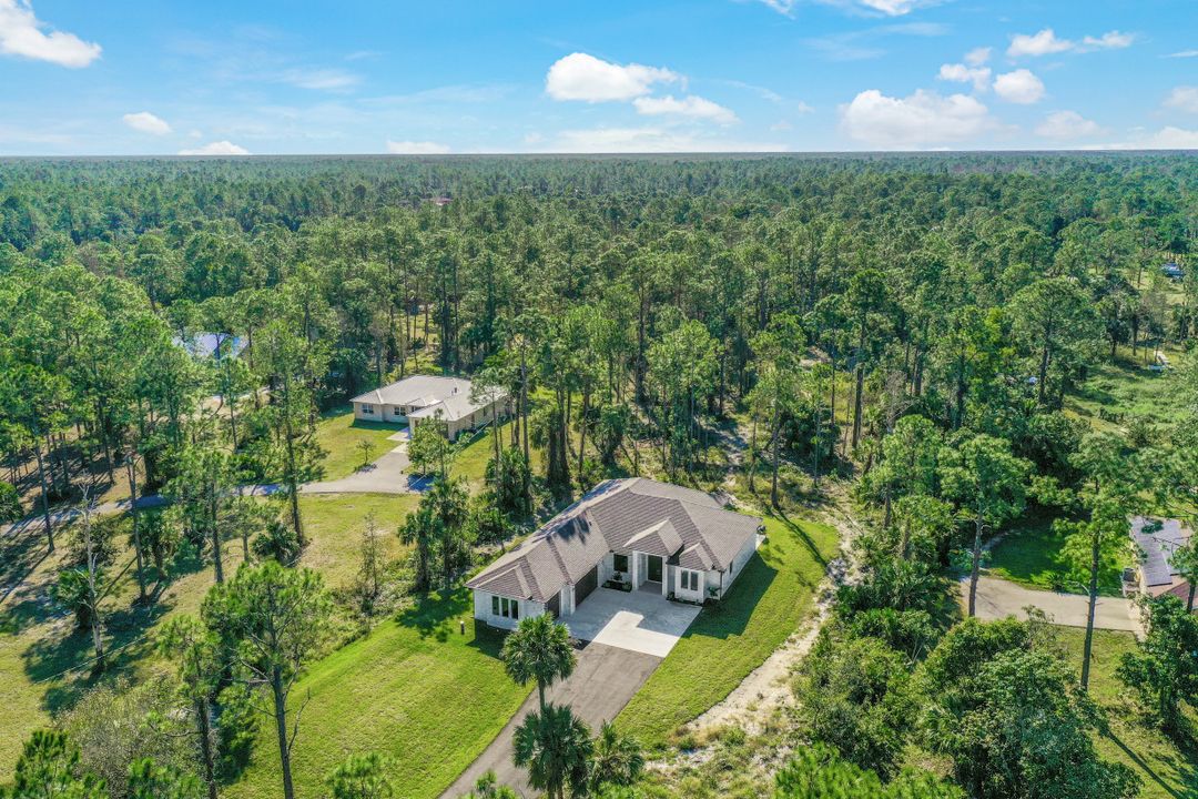 1030 22nd Ave NE, Naples, FL 34120