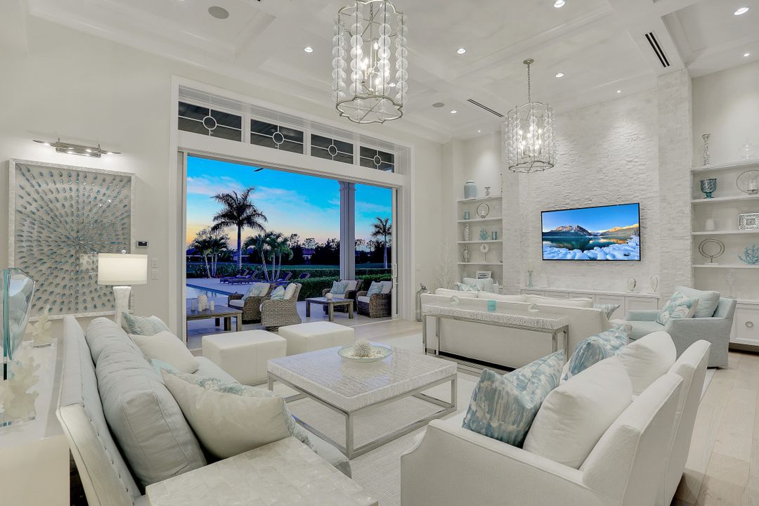 16610 Firenze Way, Naples, FL 34110