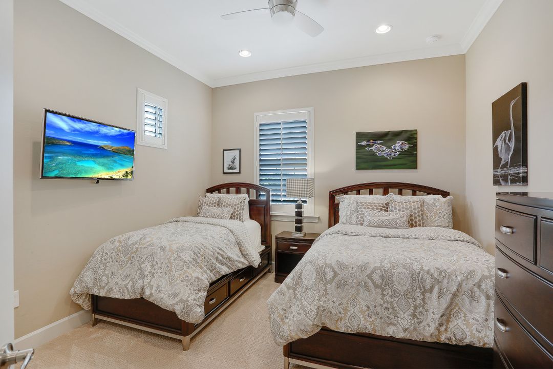 8787 Coastline Ct #201, Naples, FL 34120