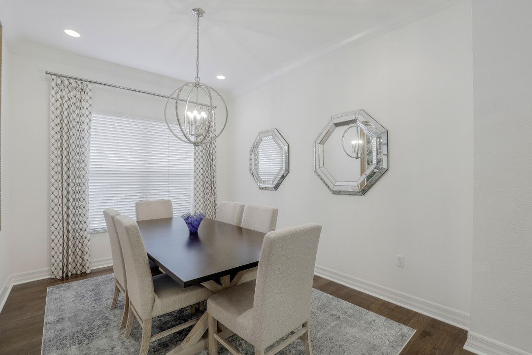 13395 Silktail Dr, Naples, FL 34109