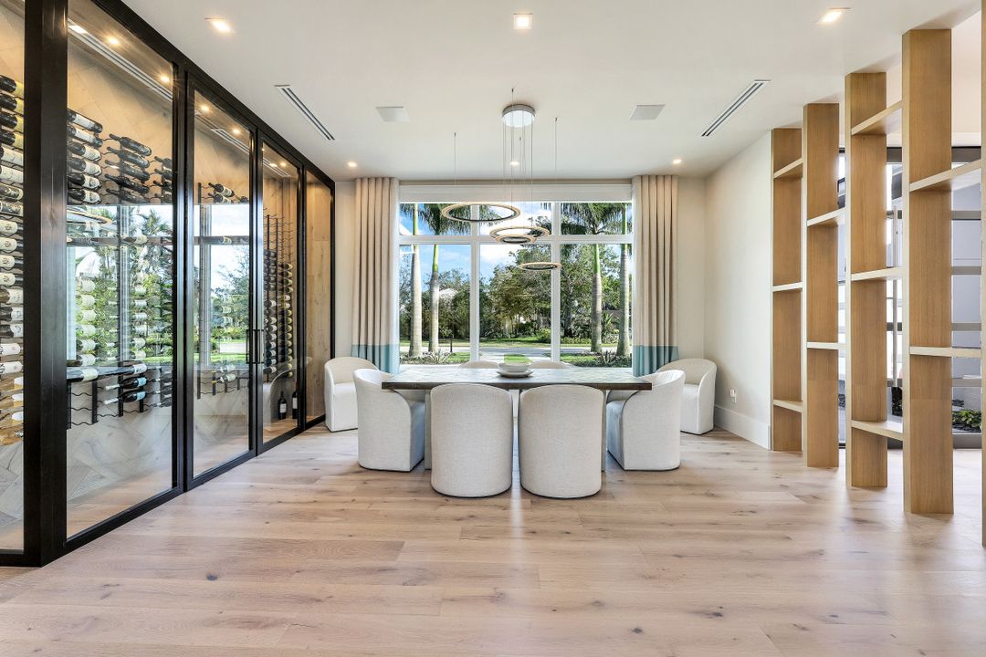 817 Buttonbush Ln, Naples, FL 34108