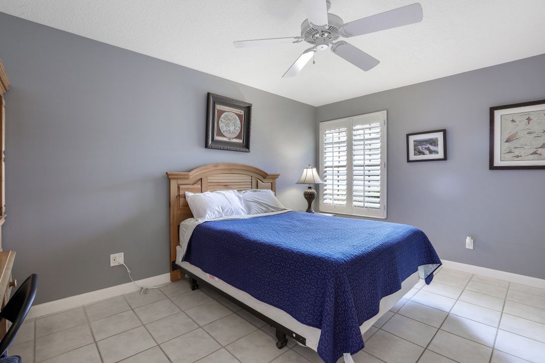 5641 Eleuthera Way, Naples, FL 34119