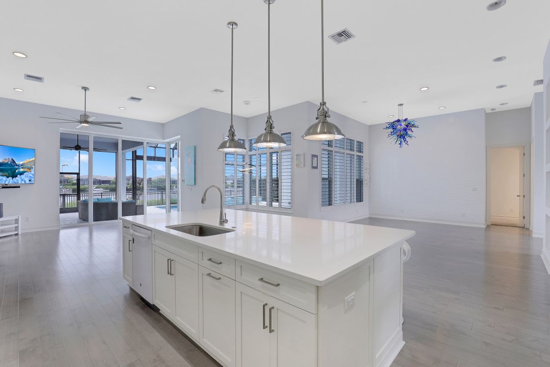 17214 Hidden Estates Cir, Fort Myers, FL 33908