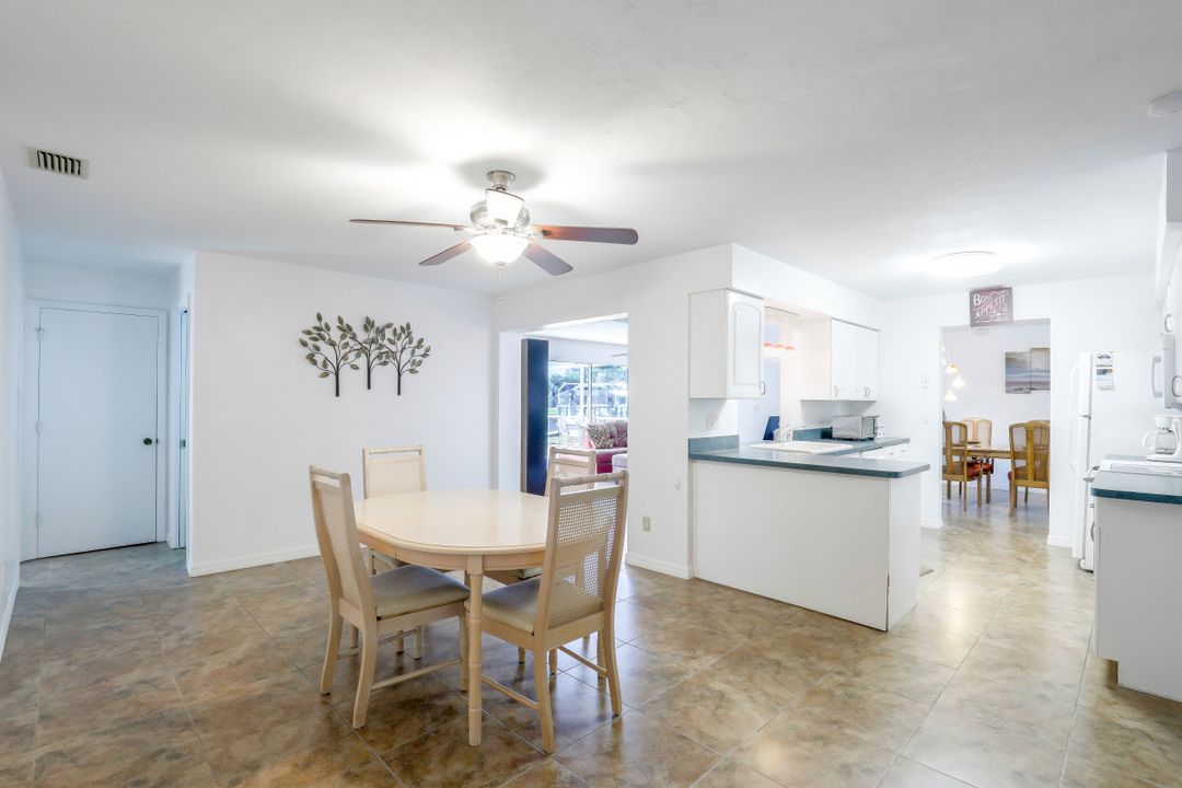 1936 Palaco Grande Pkwy, Cape Coral, FL 33904