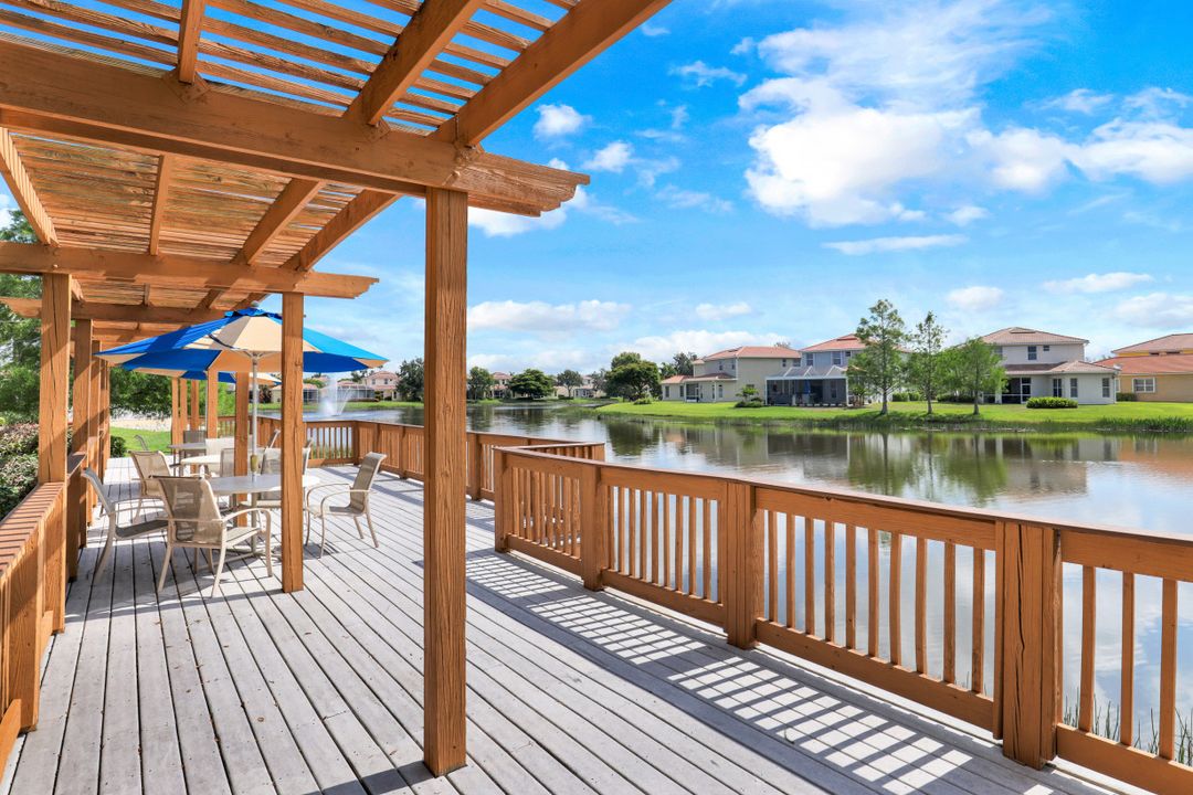 8709 Paseo De Valencia St, Fort Myers, FL 33908