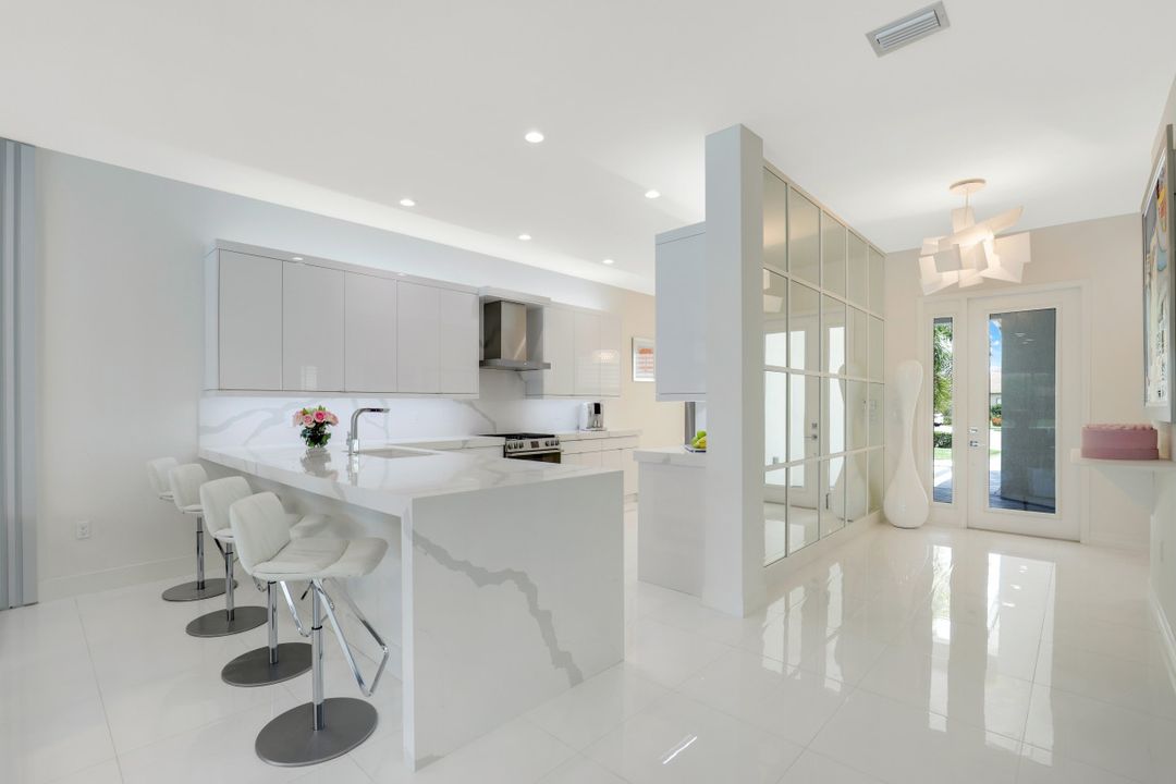 4448 Aurora St, Naples, FL 34119