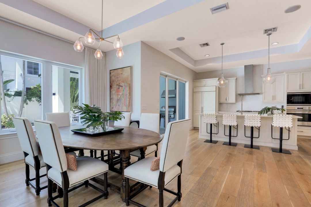 9184 Mercato Ln, Naples, FL 34108