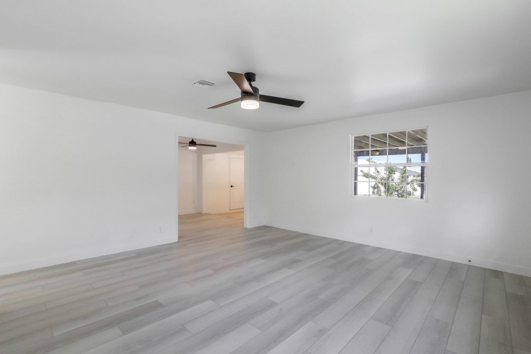 3409 Goldie Ln, Naples, FL 34112