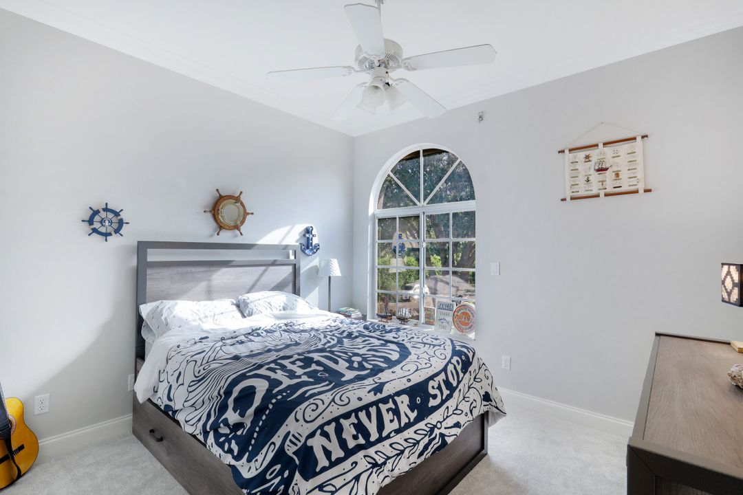 25251 Bay Cedar Dr, Bonita Springs, FL 34134