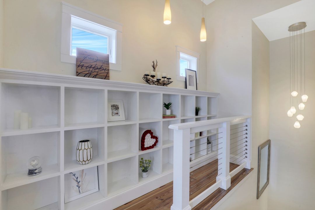 4559 E Riverside Dr, Fort Myers, FL 33905