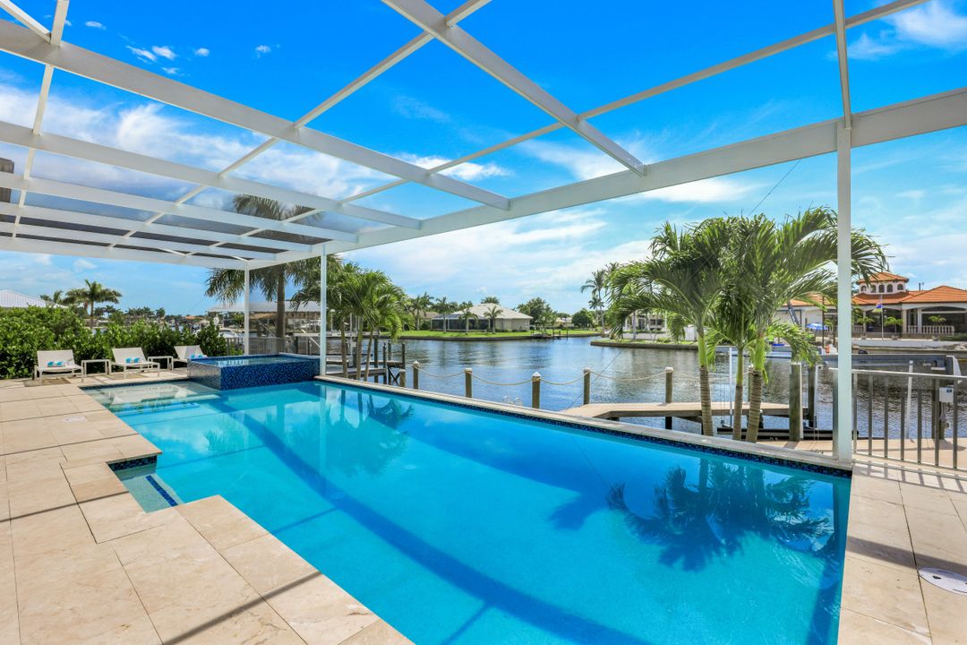 5084 Sorrento Ct, Cape Coral, FL 33904