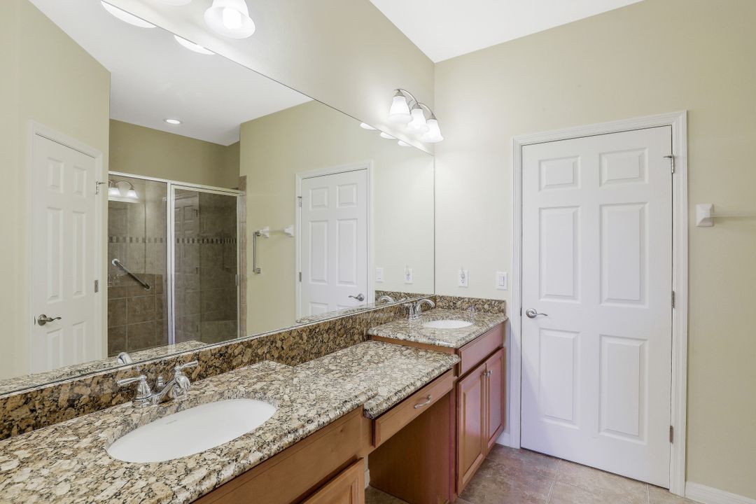 2657 Anguilla Dr, Cape Coral, FL 33991