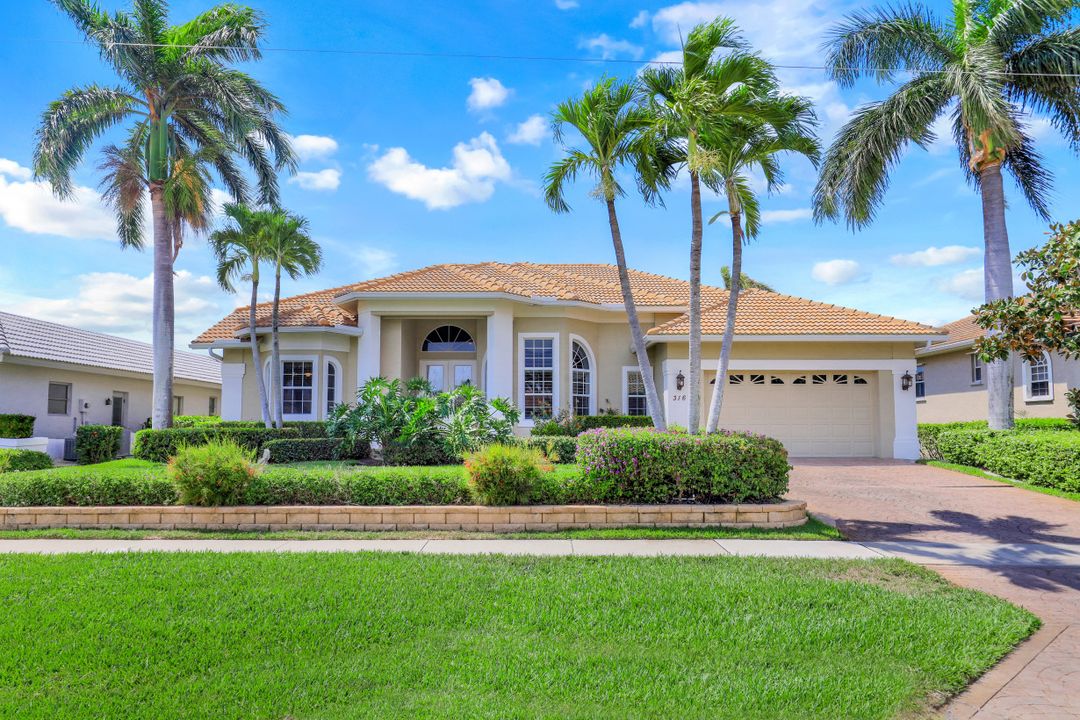 316 Lamplighter Dr, Marco Island, FL 34145