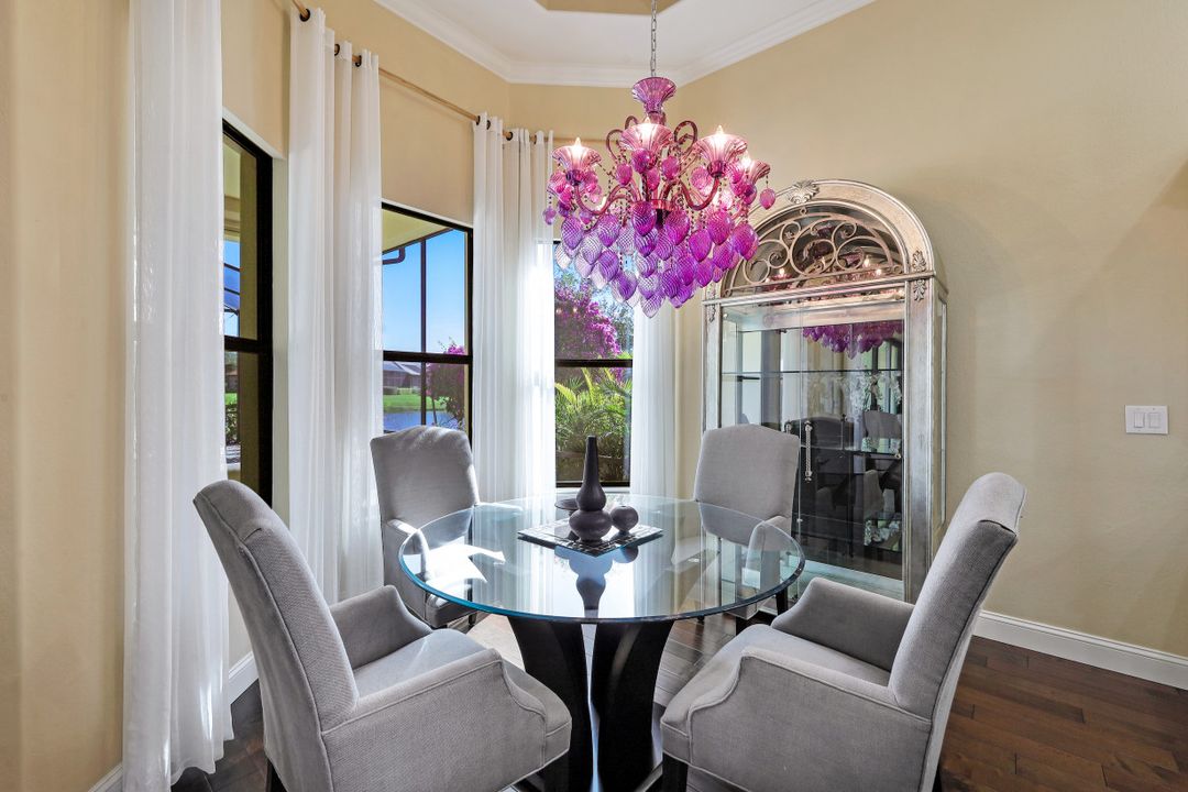 6344 Serano Way, Naples, FL 34113