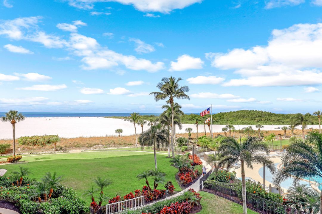 260 Seaview Ct, Marco Island, FL 34145