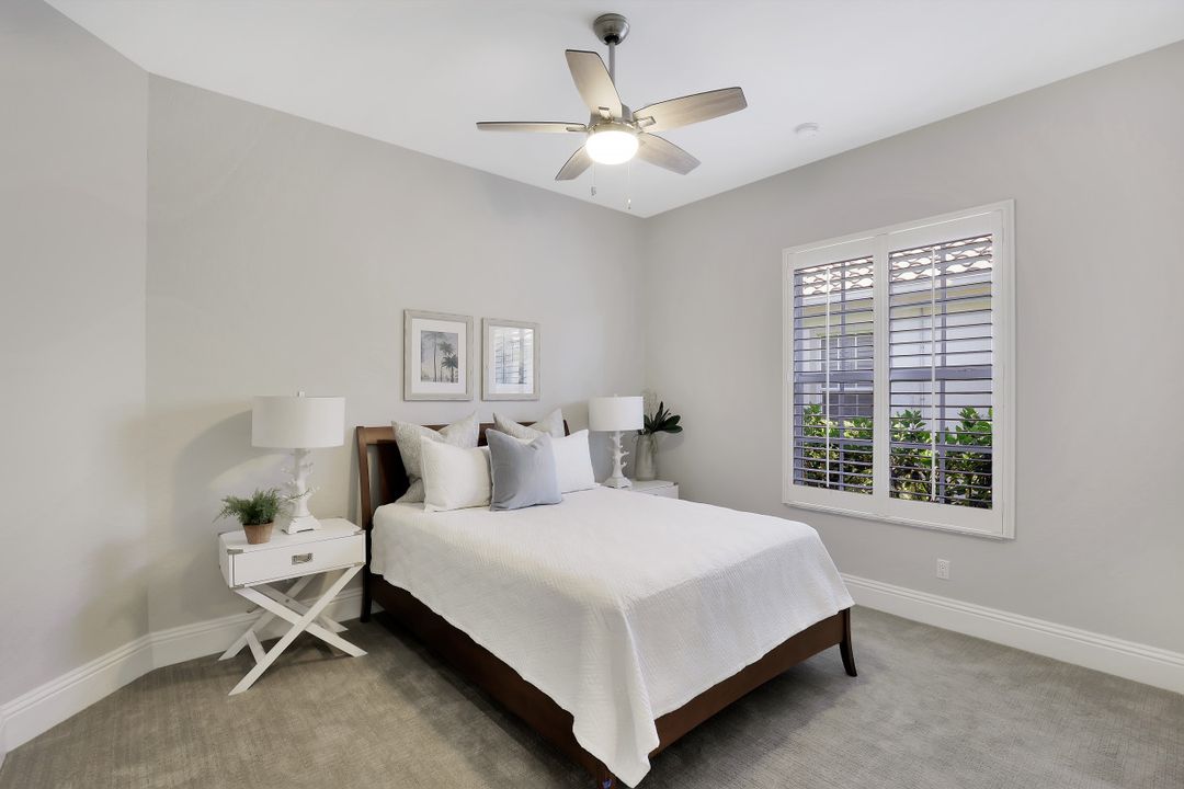 8761 Hideaway Harbor Ct, Naples, FL 34120