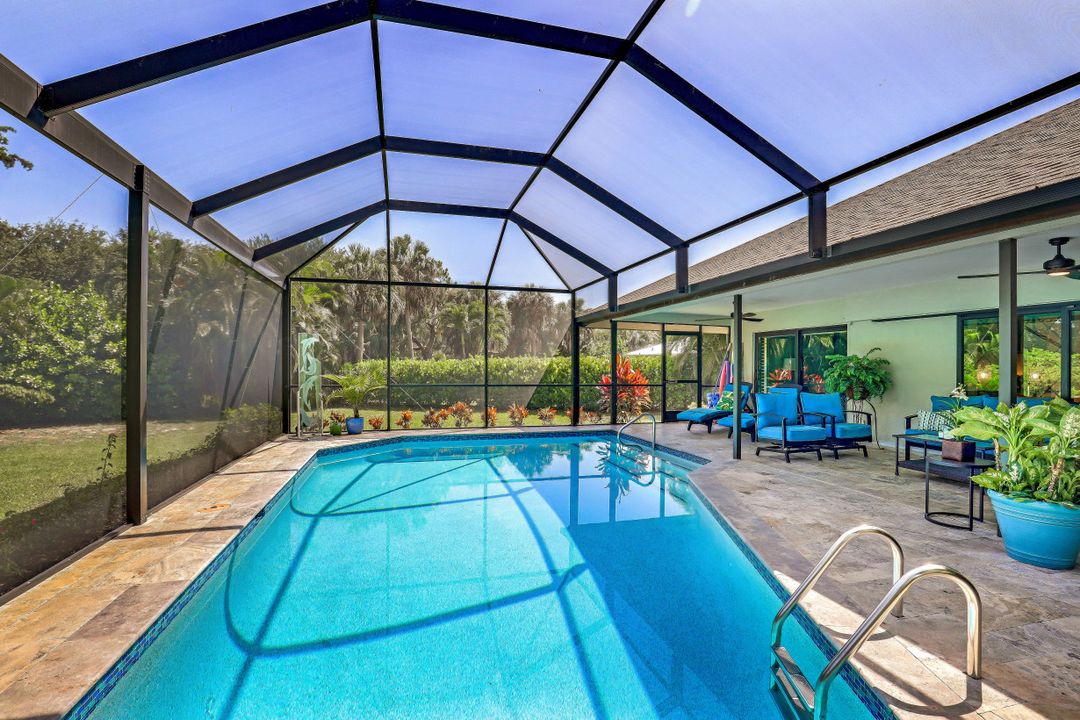 2201 Noble Ct, Naples, FL 34110