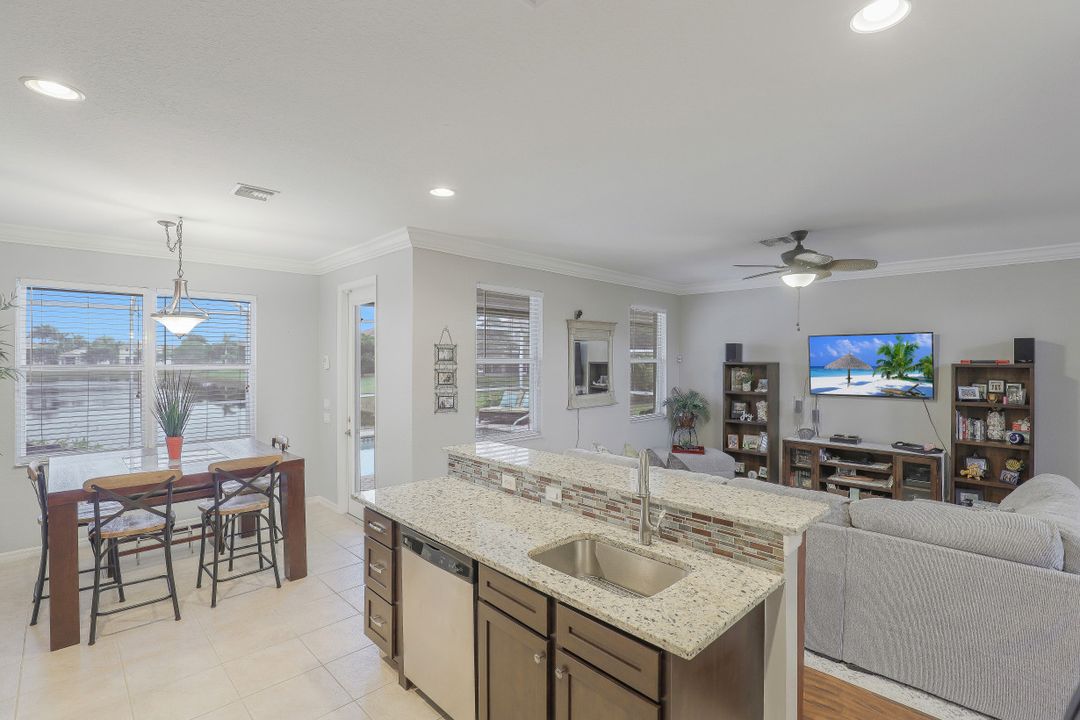 8313 Sumner Ave, Fort Myers, FL 33908