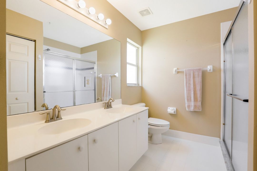 6625 Huntington Lakes Cir #204, Naples, FL 34119