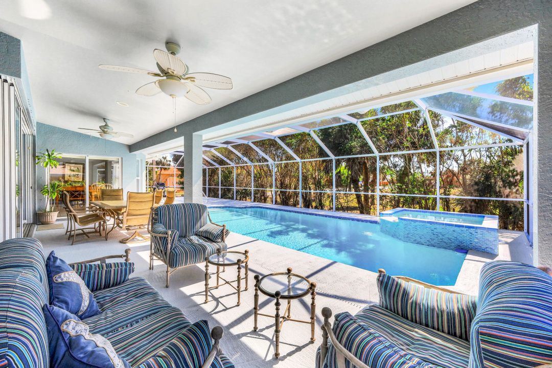 951 Dolphin Ct, Marco Island, FL 34145