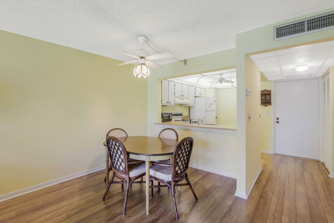 1086 Forest Lakes Dr #9207, Naples, FL 34105