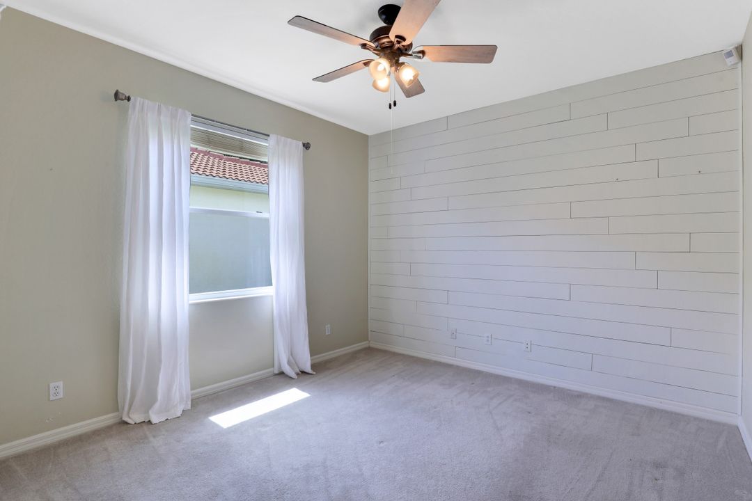 3738 Recreation Ln, Naples, FL 34116