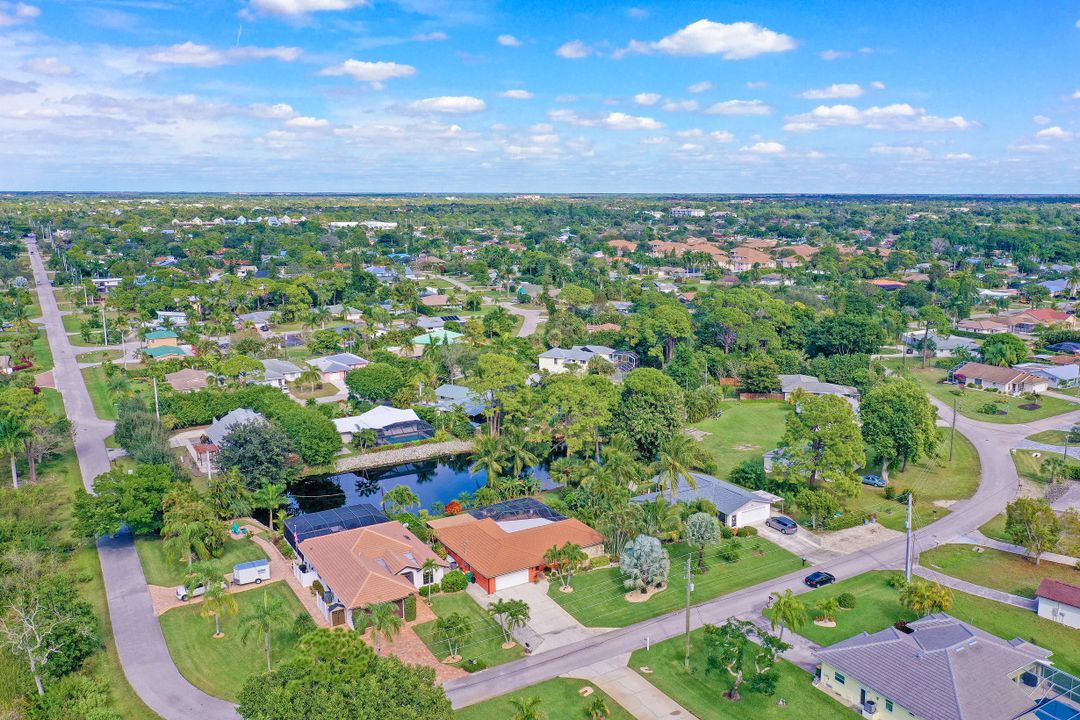 989 E Valley Dr, Bonita Springs, FL 34134