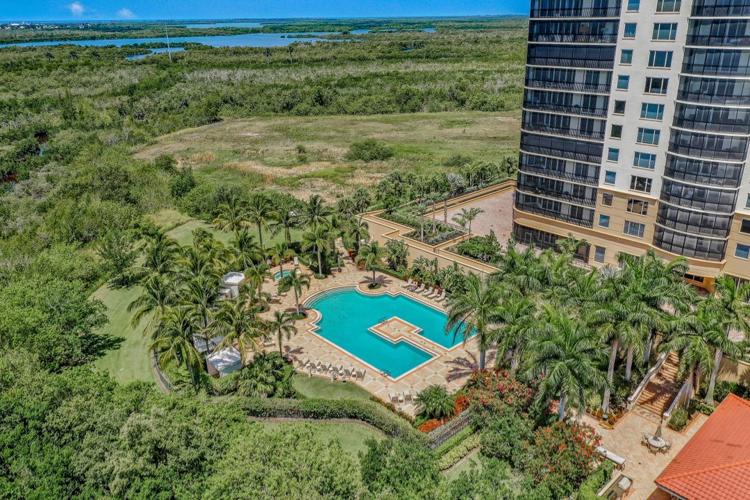 1050 Borghese Ln #303, Naples, FL 34114