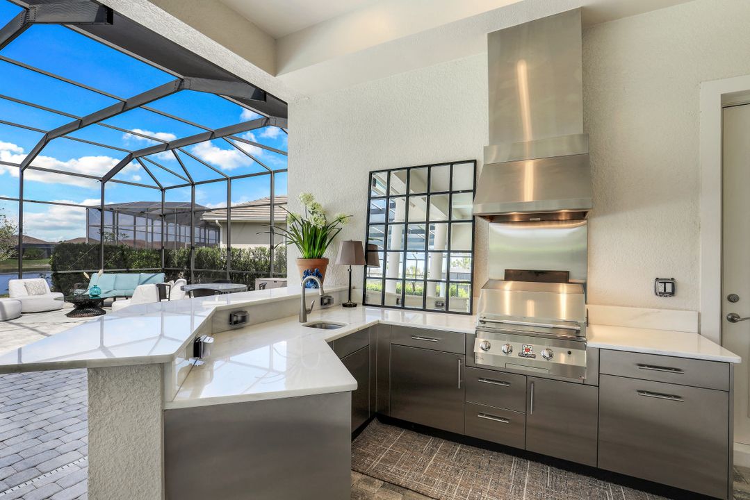 9011 Arrezo Ct, Naples, FL 34119