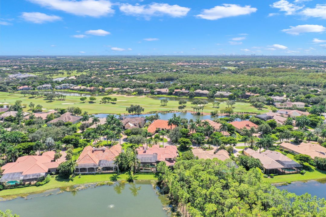 9381 Lakebend Preserve Ct, Estero, FL 34135
