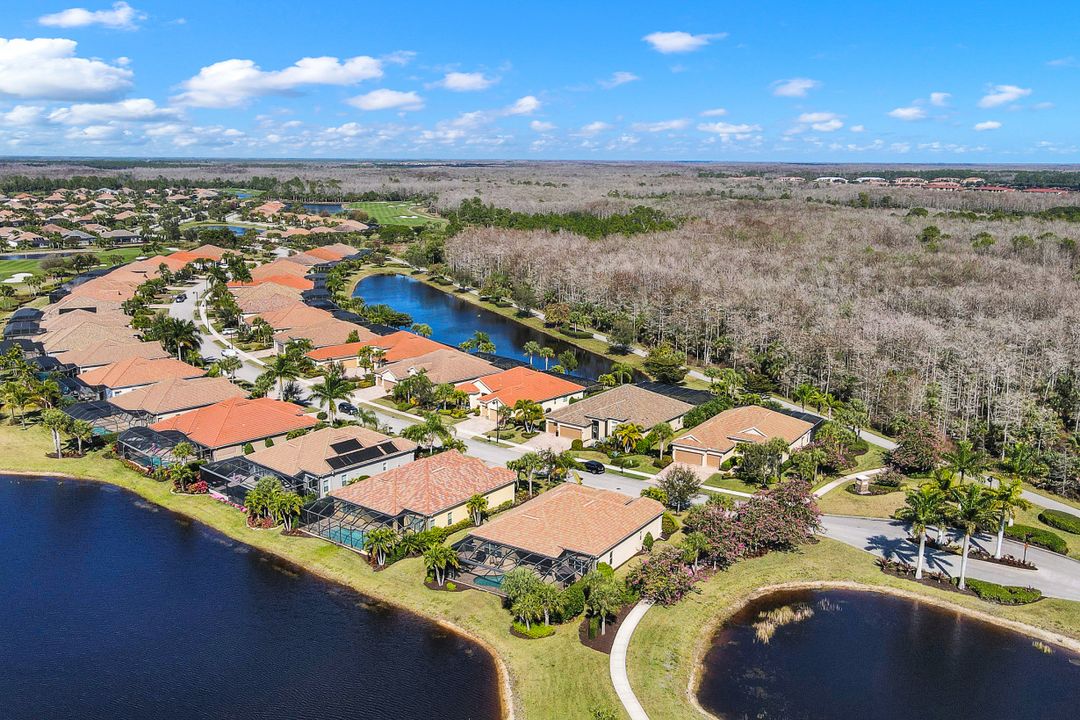 8961 Quarry Dr, Naples, FL 34120