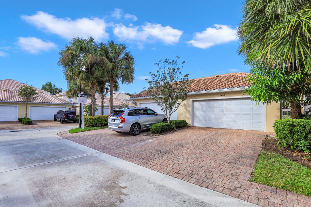 3459 Bravada Way, Naples, FL 34119