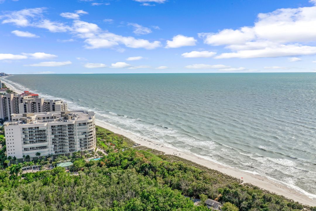 21 Bluebill Ave #404, Naples, FL 34108