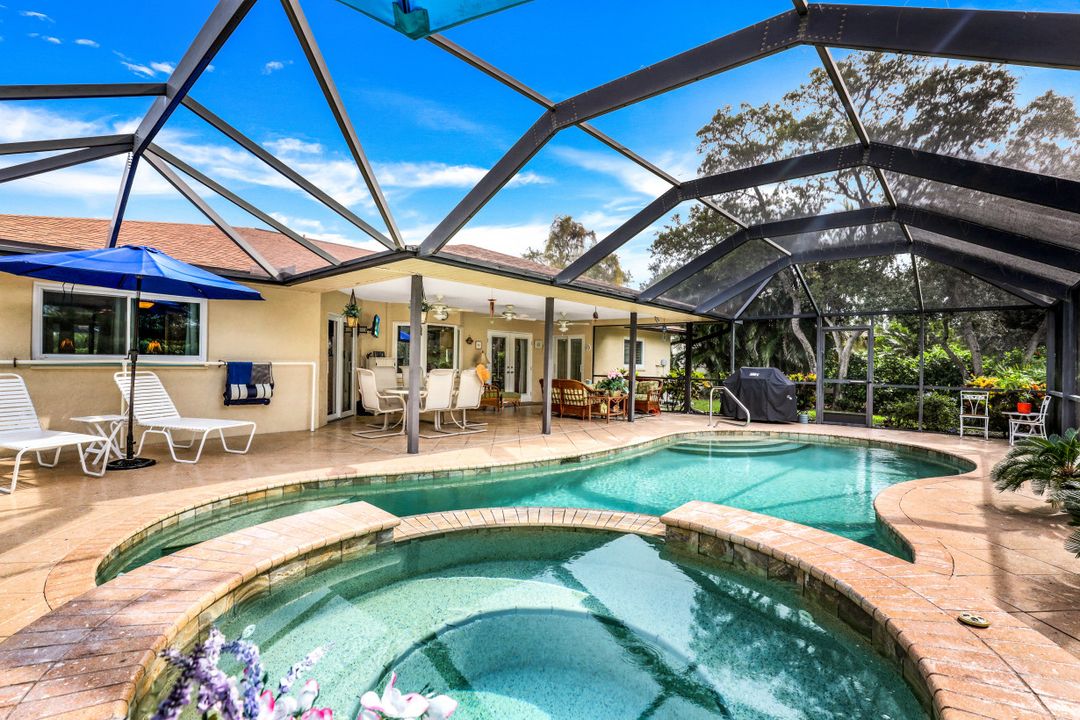 74 9th St, Bonita Springs, FL 34135