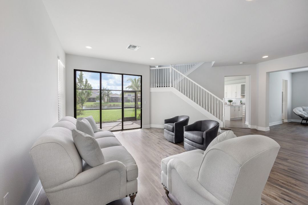 4478 Kensington Cir, Naples, FL 34119