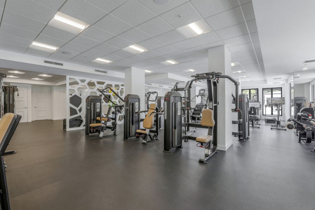 1111 Central Ave #416, Naples, FL 34102