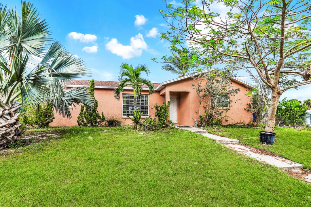 3880 Bennett Ln, Bonita Springs, FL 34134