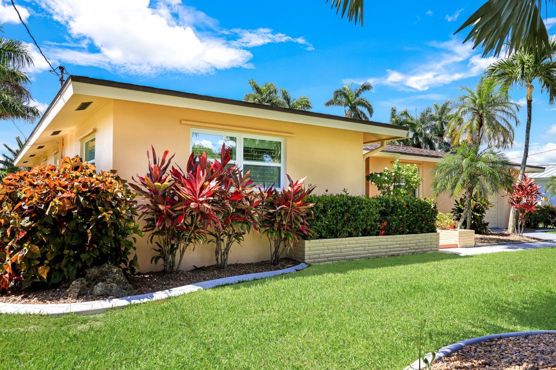 1205 SE 43rd Terrace, Cape Coral, FL 33904
