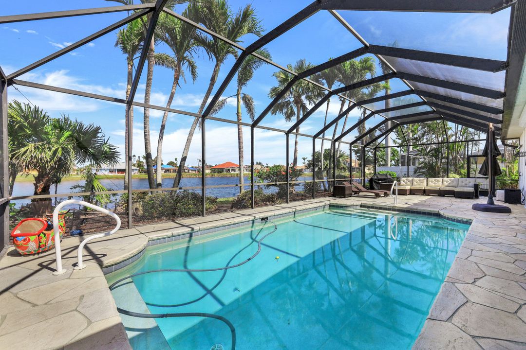 2715 El Dorado Pkwy W, Cape Coral, FL 33914